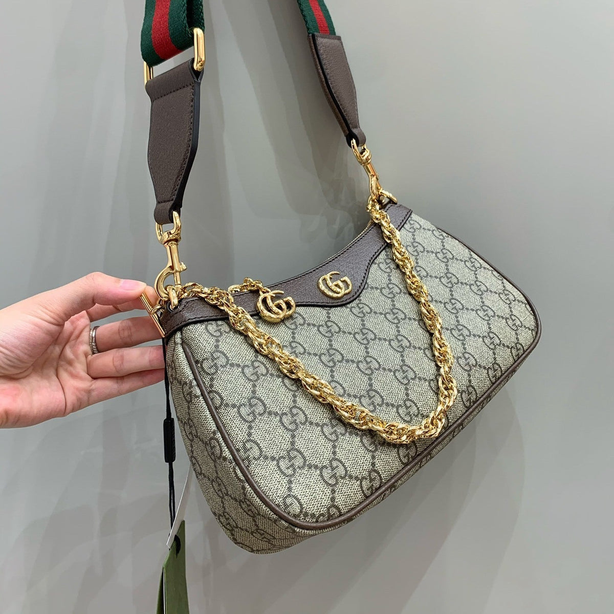 Bolsa Gucci GG Supreme com Alça Dupla - 25cm