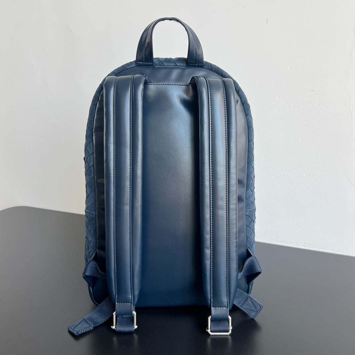 Bottega Veneta Mochila Intrecciato em Camurça e Couro - 46 cm