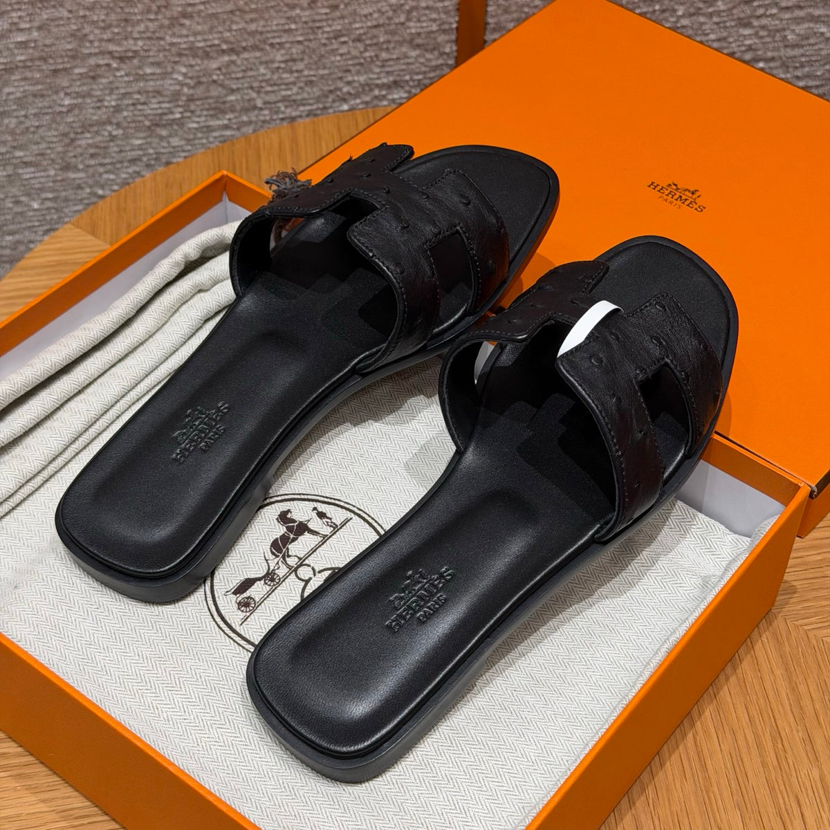 Hermès Oran – Couro de Avestruz