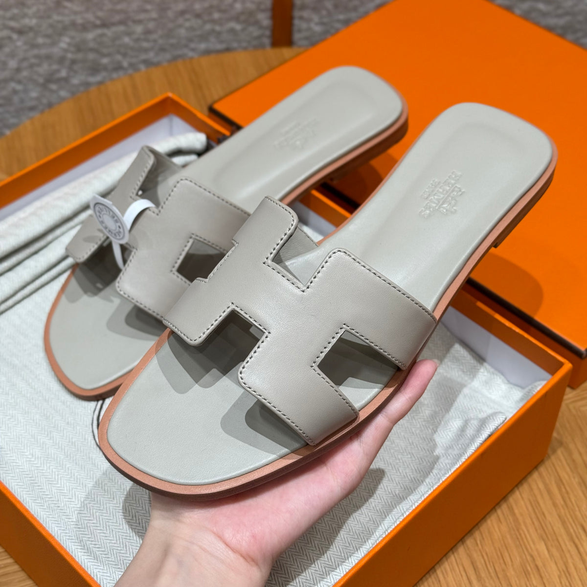 Hermès Oran – Couro Liso