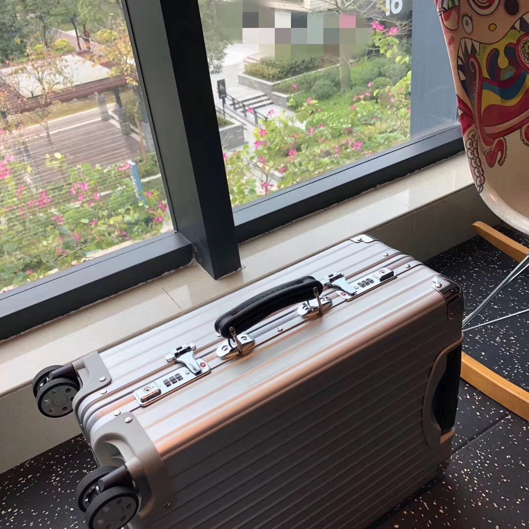 Mala Rimowa de Bordo - Cabin