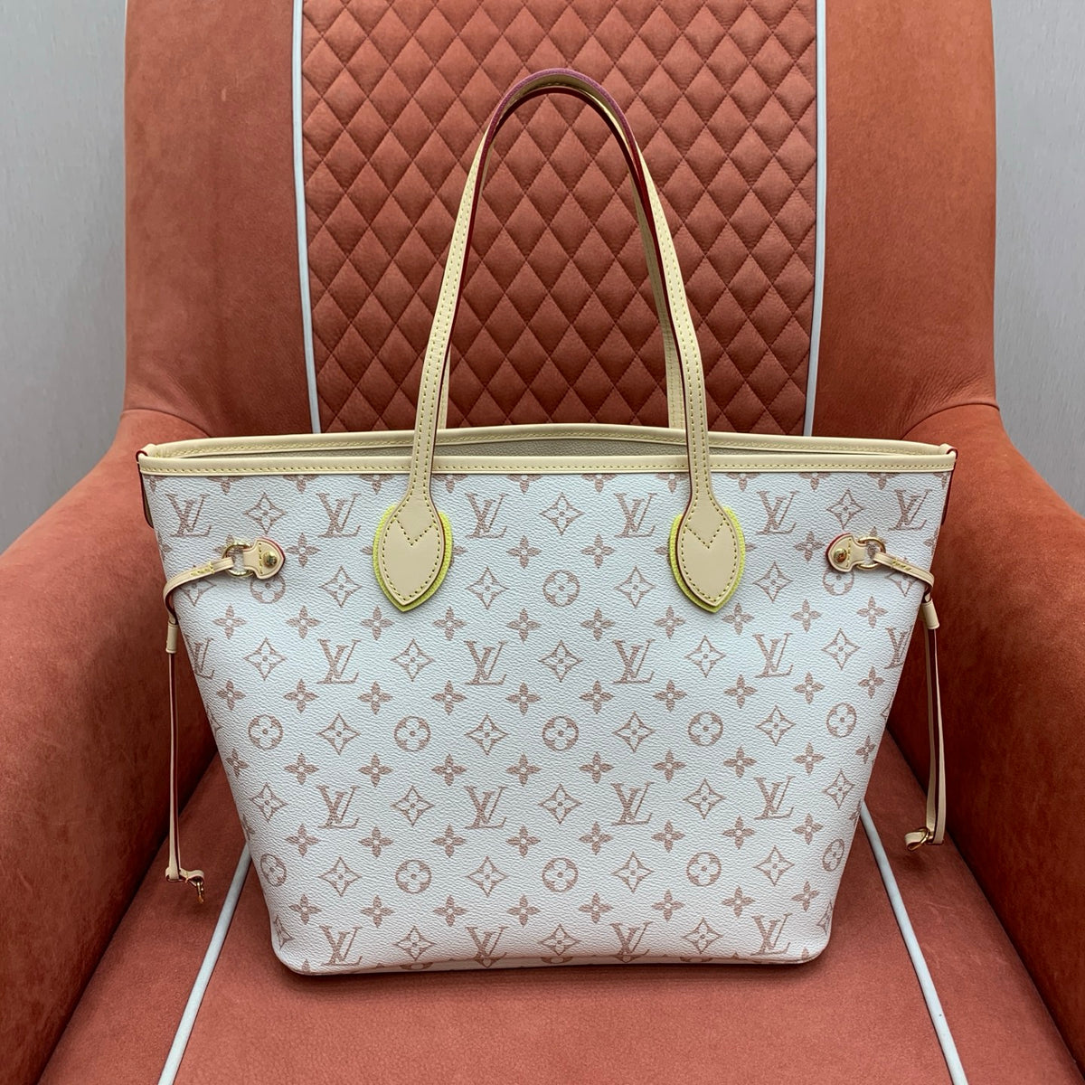 Bolsa Louis Vuitton Neverfull Inside Out MM – 31 cm