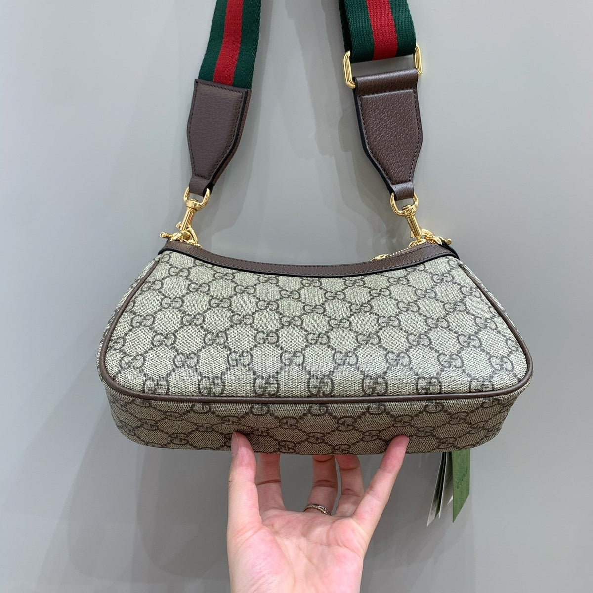 Bolsa Gucci GG Supreme com Alça Dupla - 25cm