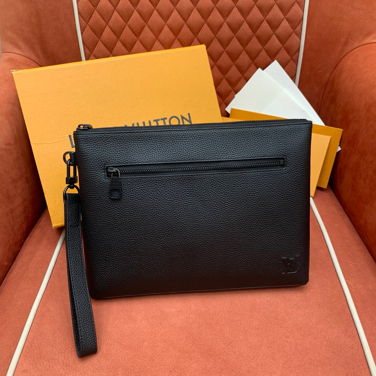 Bolsa Louis Vuitton Takeoff - 30 cm