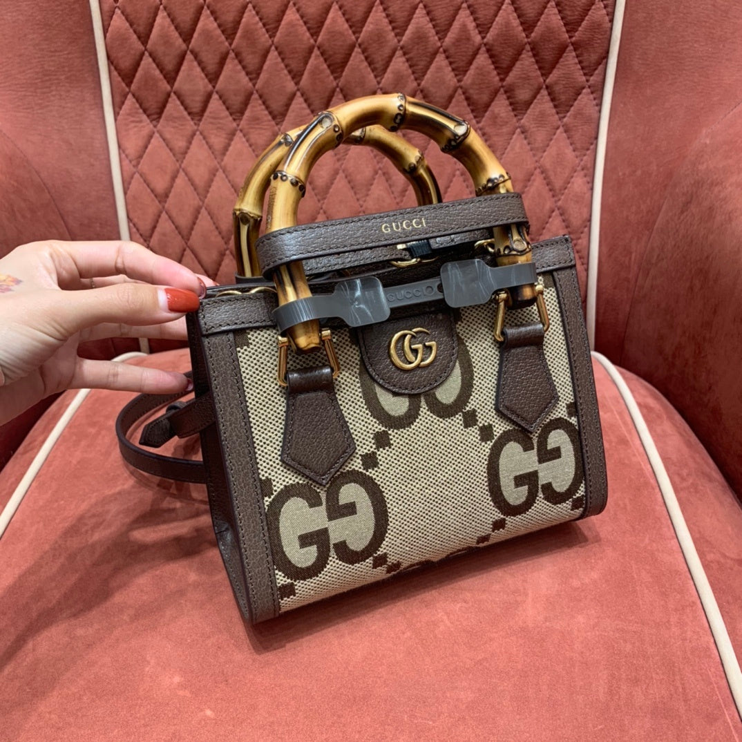Gucci Diana Mini Jumbo GG