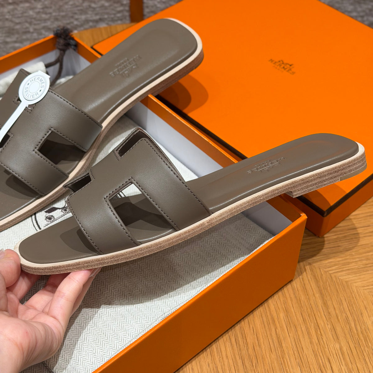 Hermès Oran – Couro Liso