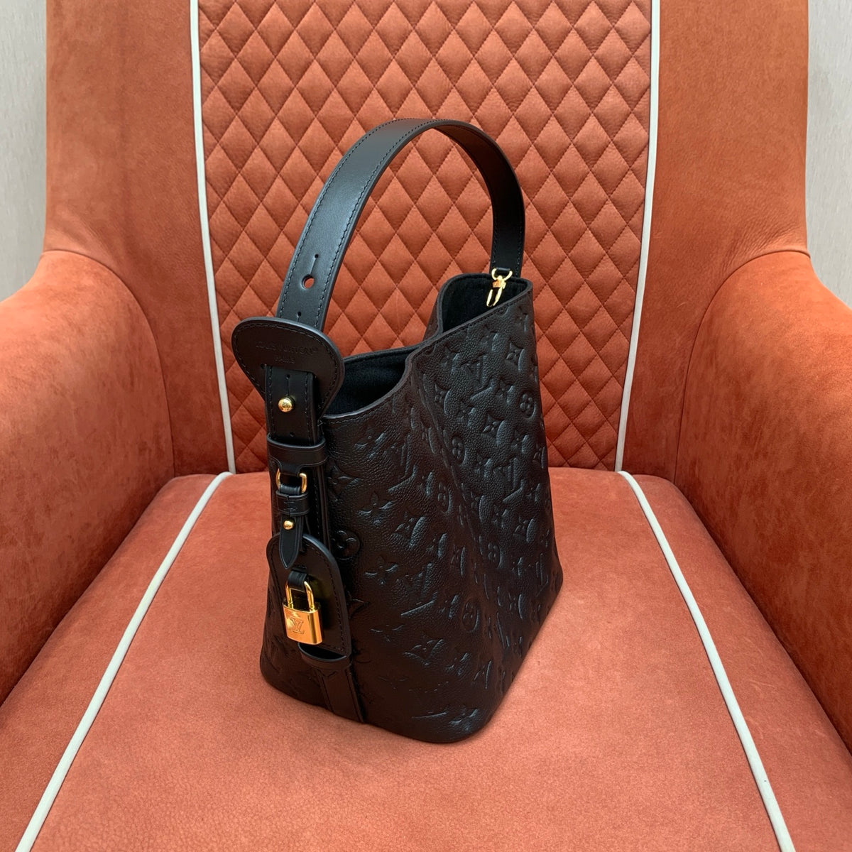 Bolsa Louis Vuitton All In - 24 cm