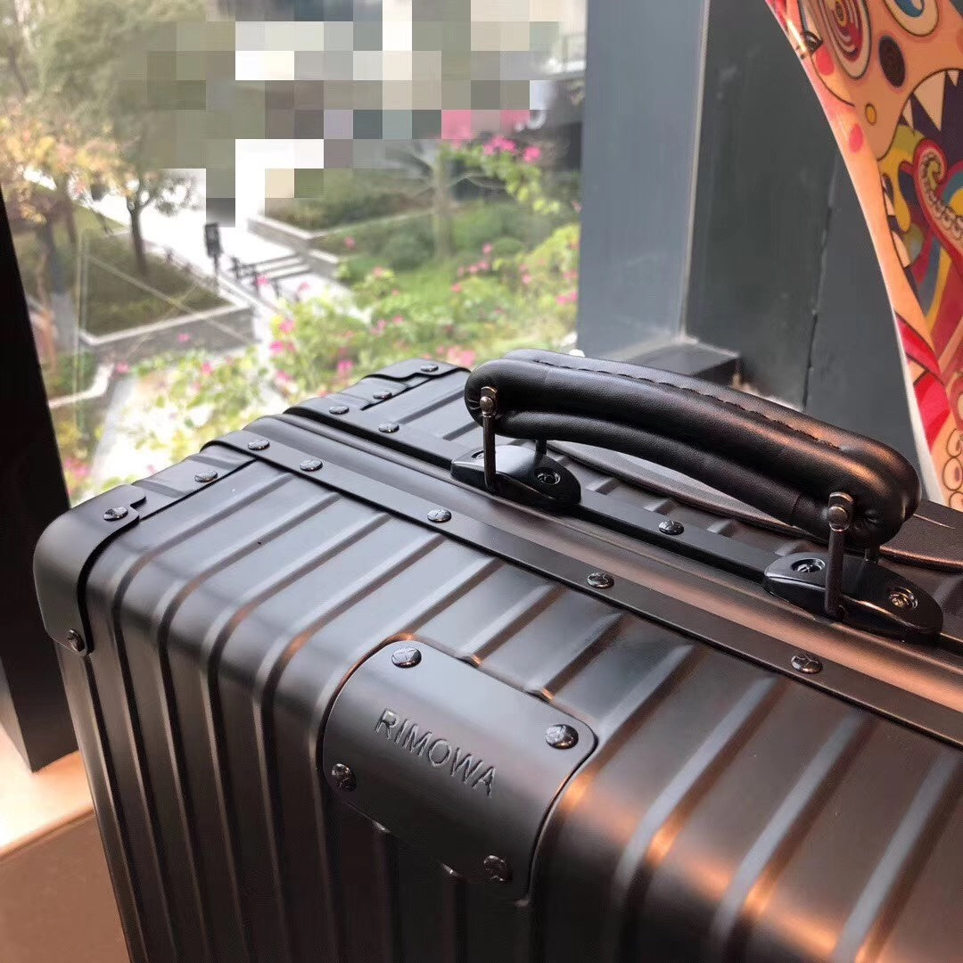 Mala Rimowa de Bordo All Black - Preto Fosco