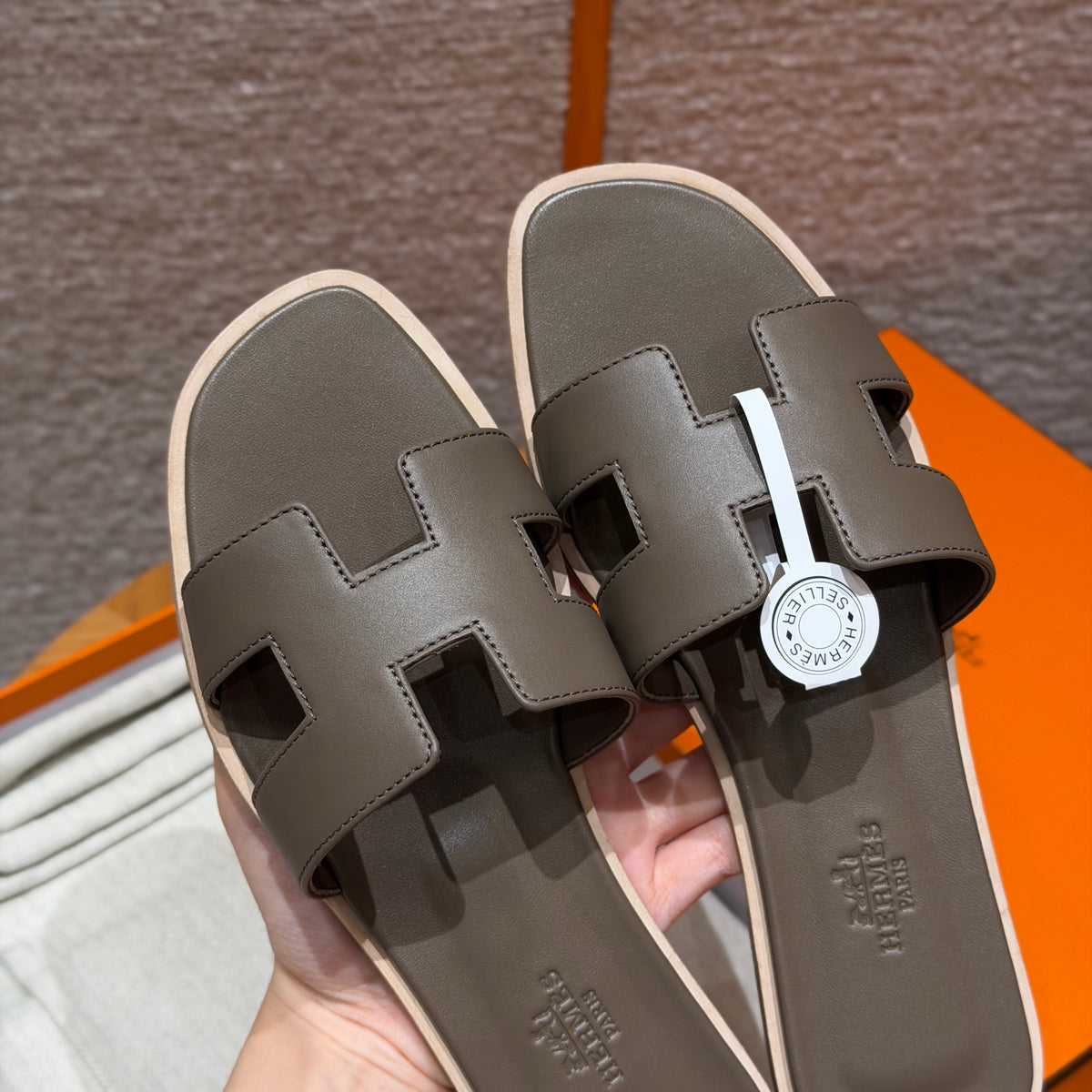 Hermès Oran – Couro Liso