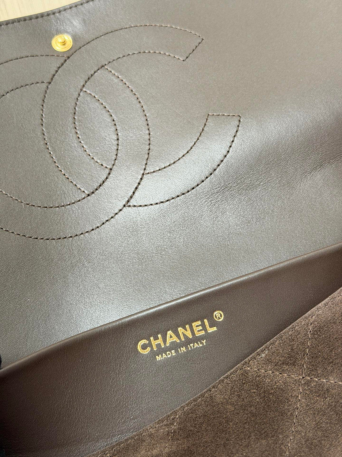 Bolsa Chanel Maxi Flap - 38.5cm