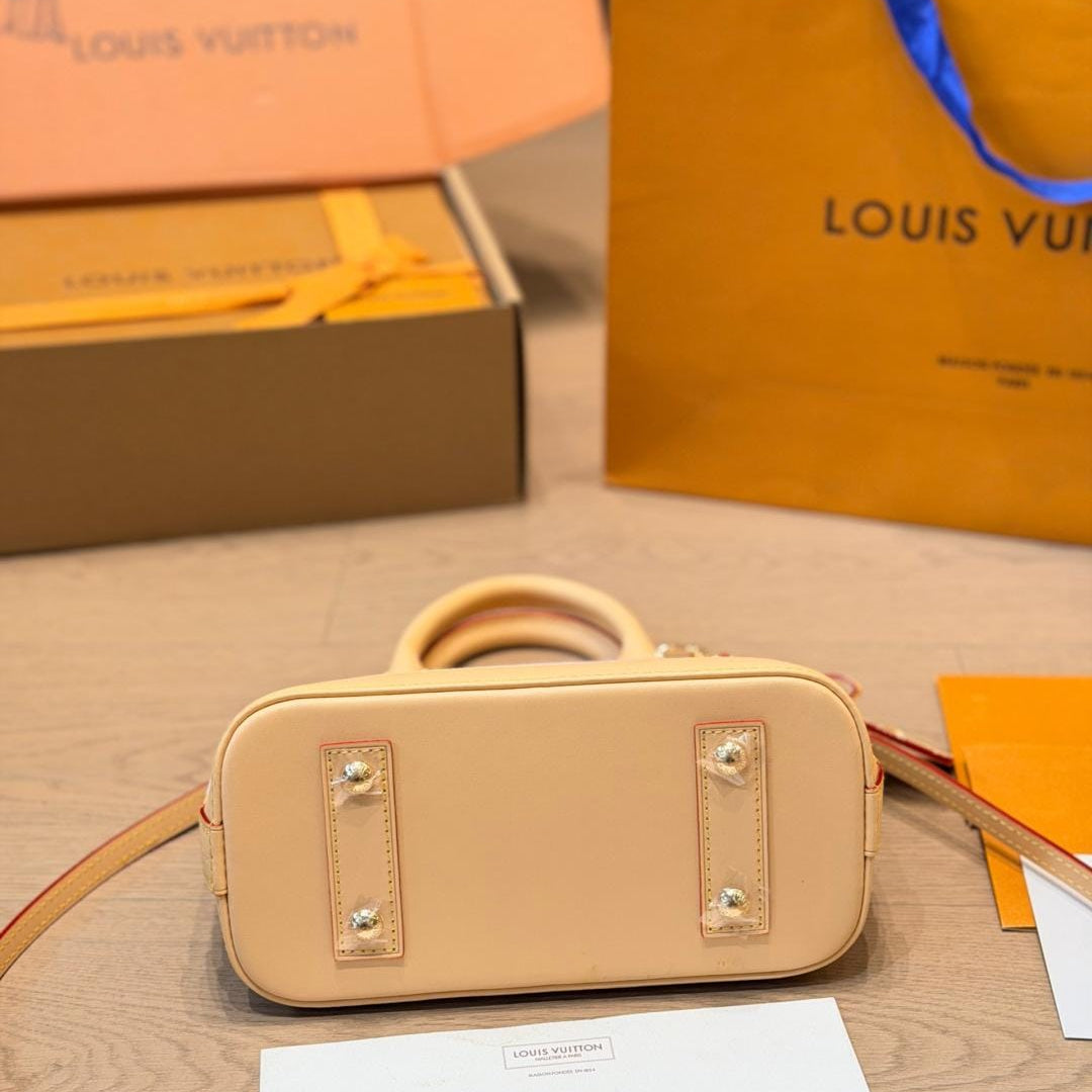 Bolsa Louis Vuitton Alma BB