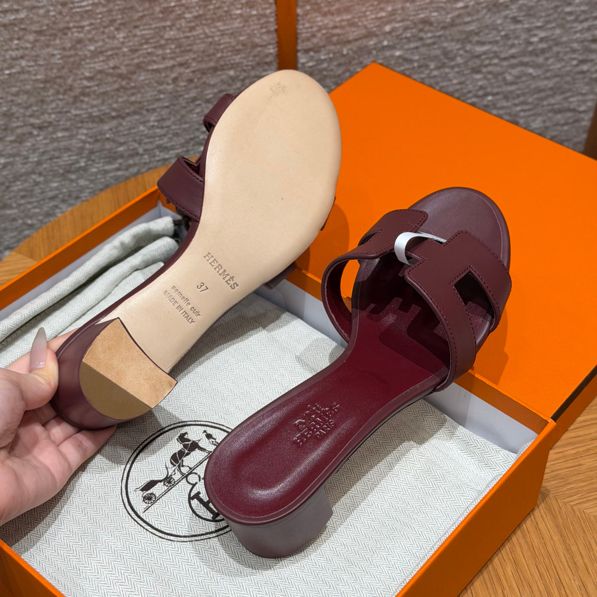 Hermès Oasis - Couro Liso
