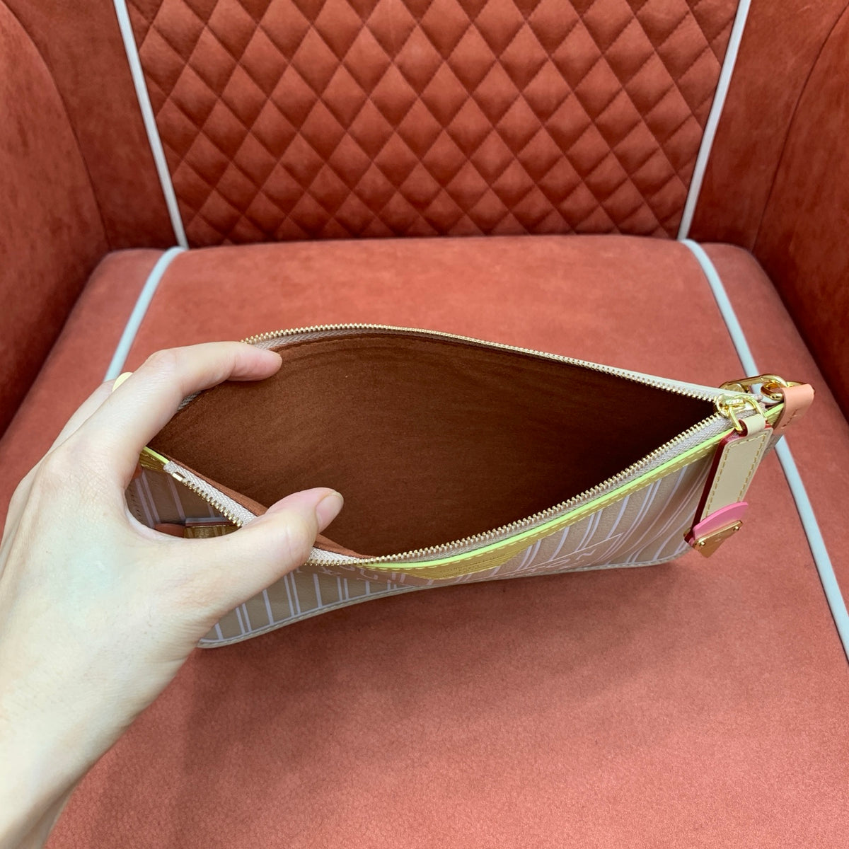 Bolsa Louis Vuitton Neverfull Inside Out MM – 31 cm