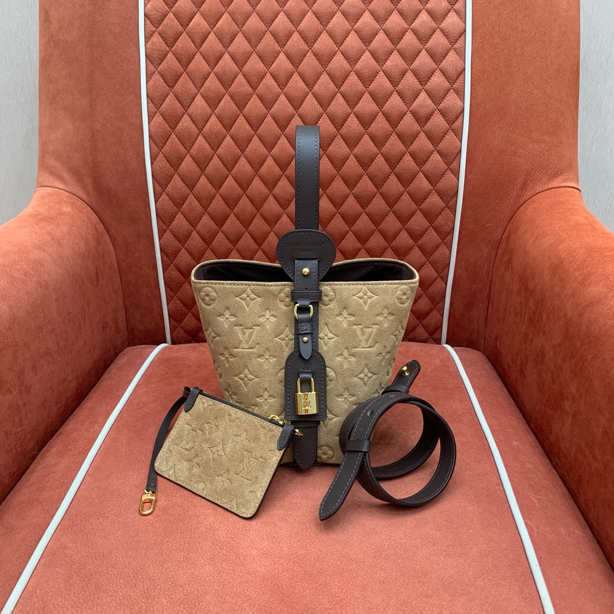 Bolsa Louis Vuitton All In BB - 18 cm