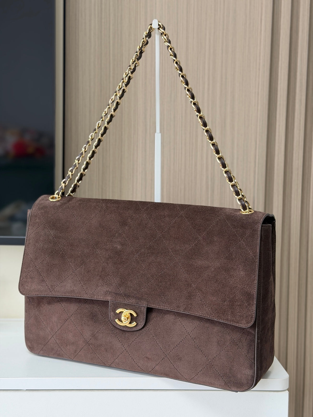 Bolsa Chanel Maxi Flap - 38.5cm