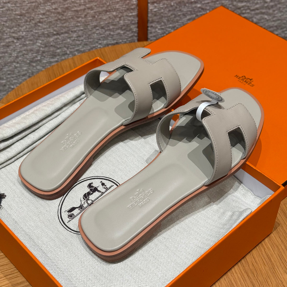Hermès Oran – Couro Liso