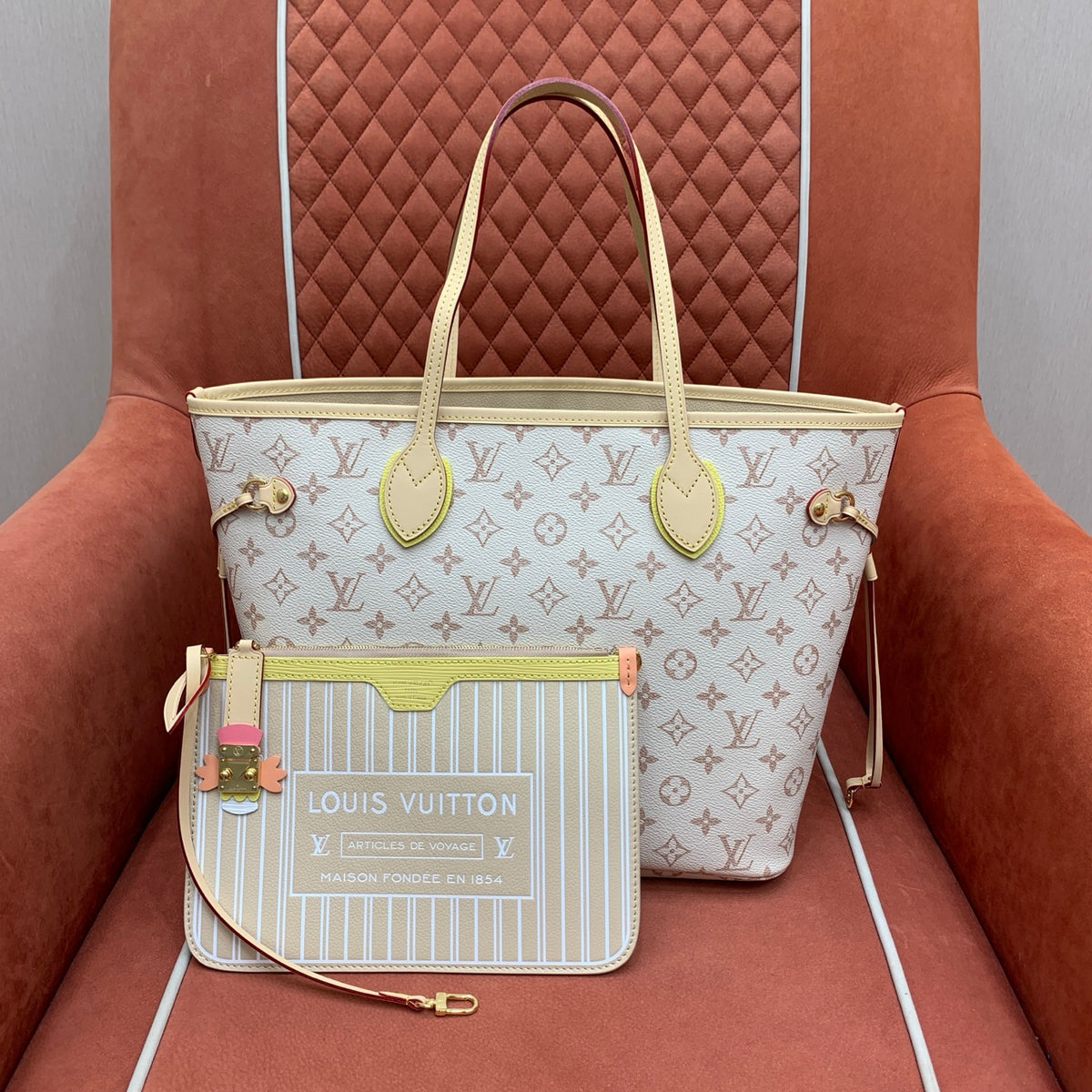 Bolsa Louis Vuitton Neverfull Inside Out MM – 31 cm
