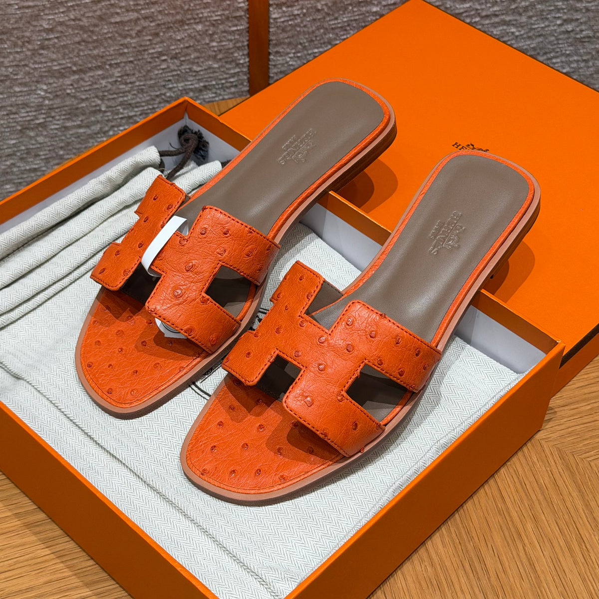 Hermès Oran – Couro de Avestruz