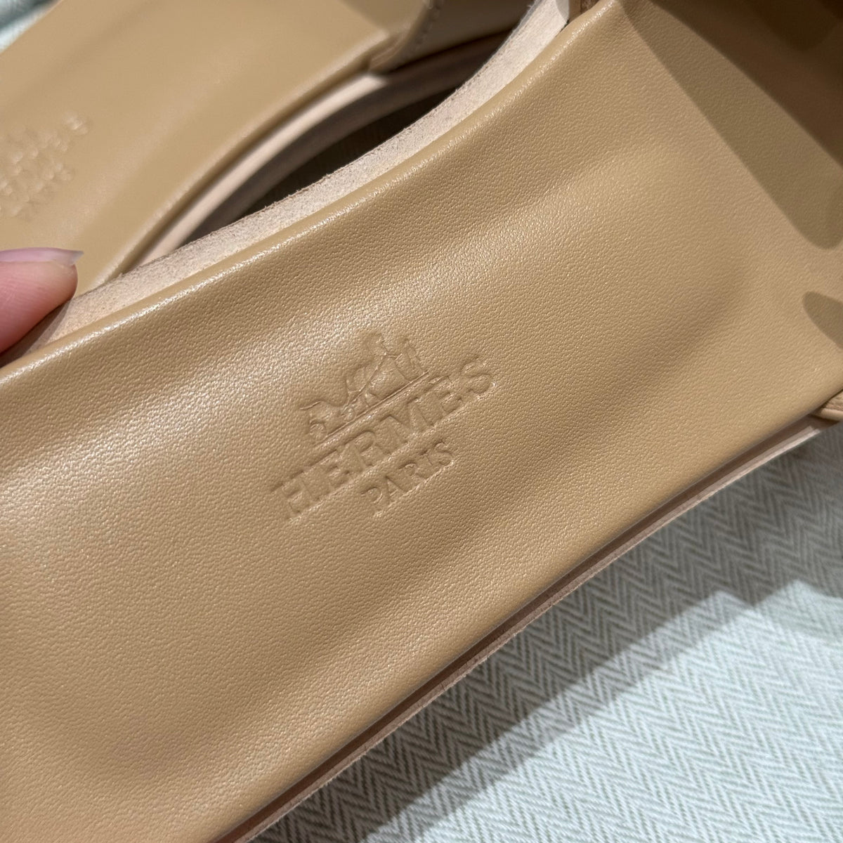Hermès Oran – Couro Liso