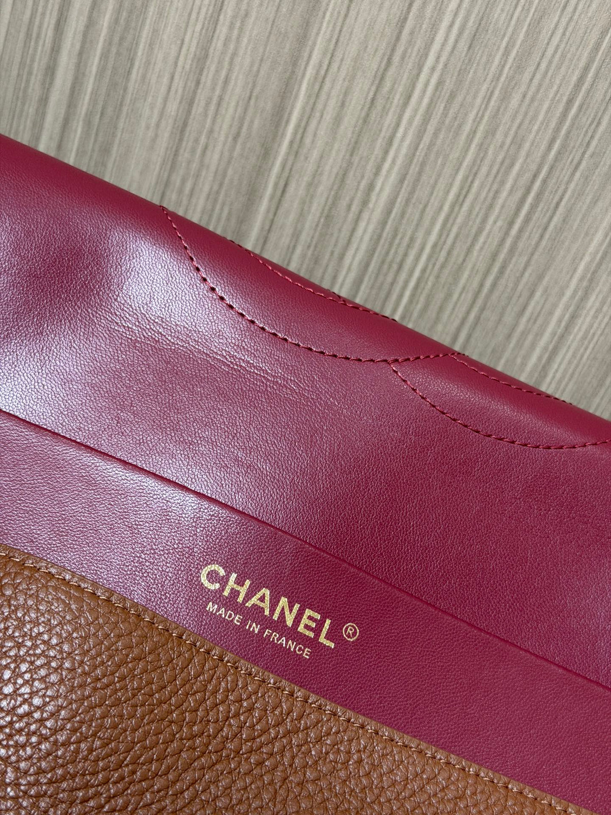Bolsa Chanel Maxi Flap - 38.5cm