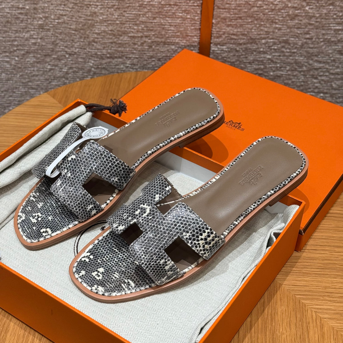 Hermès Oran – Couro Texturizado