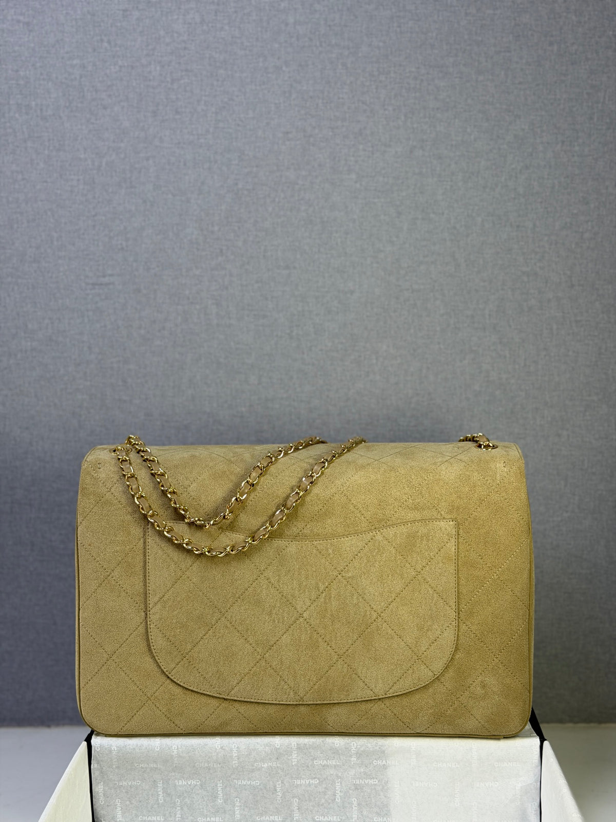 Bolsa Chanel Maxi Flap - 38.5cm