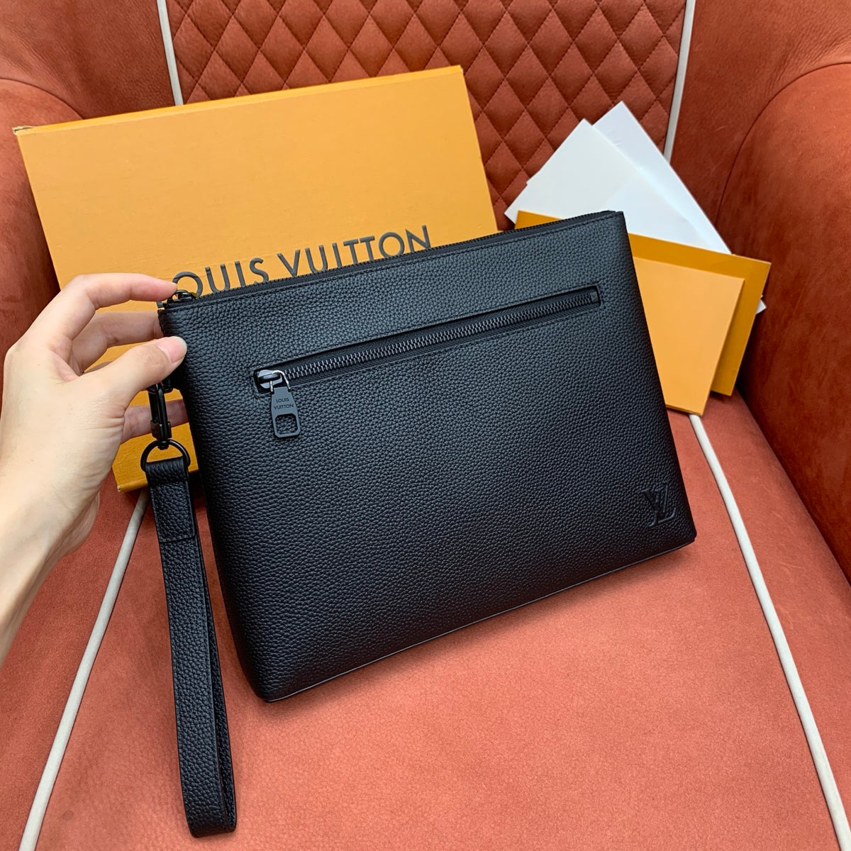 Bolsa Louis Vuitton Takeoff - 30 cm