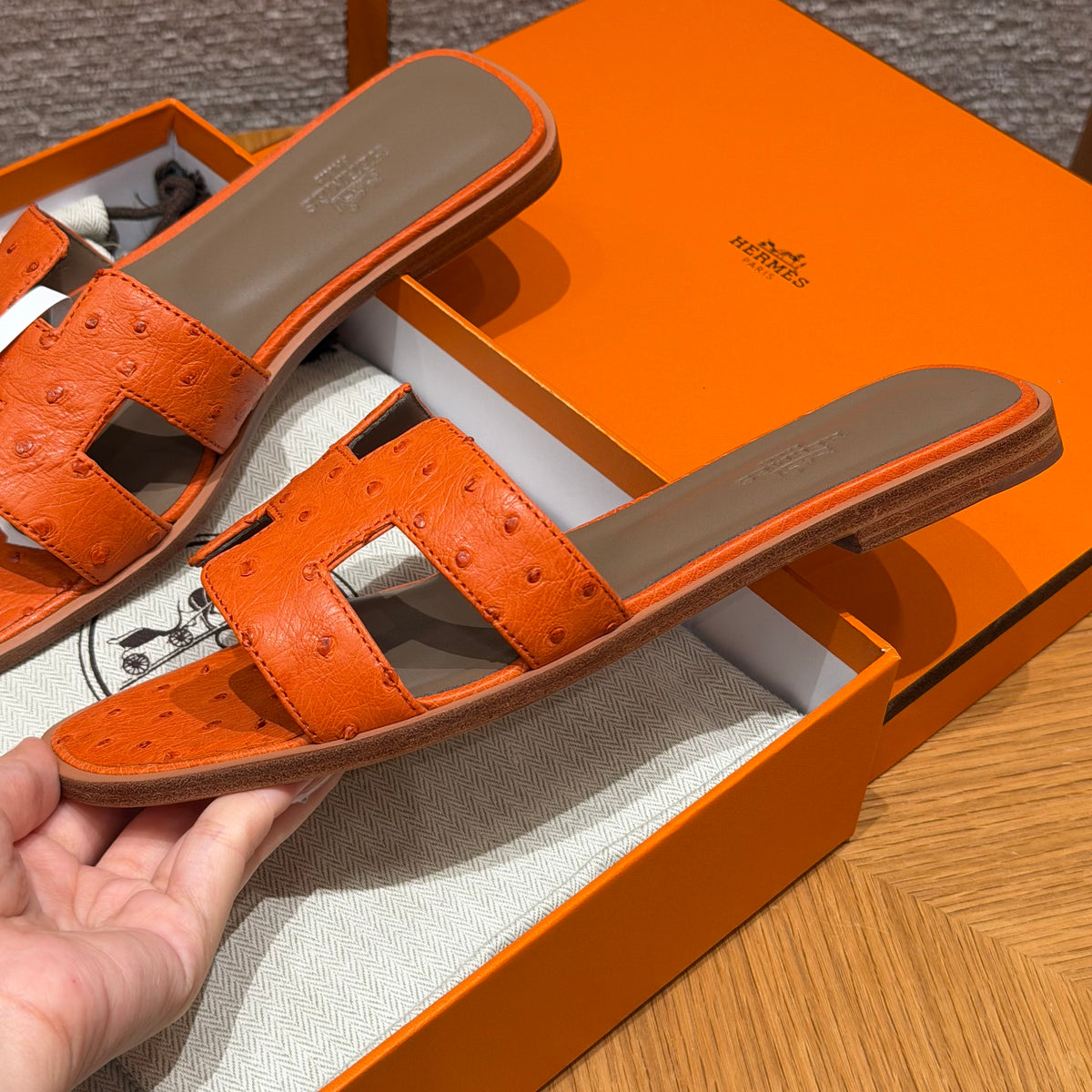 Hermès Oran – Couro de Avestruz