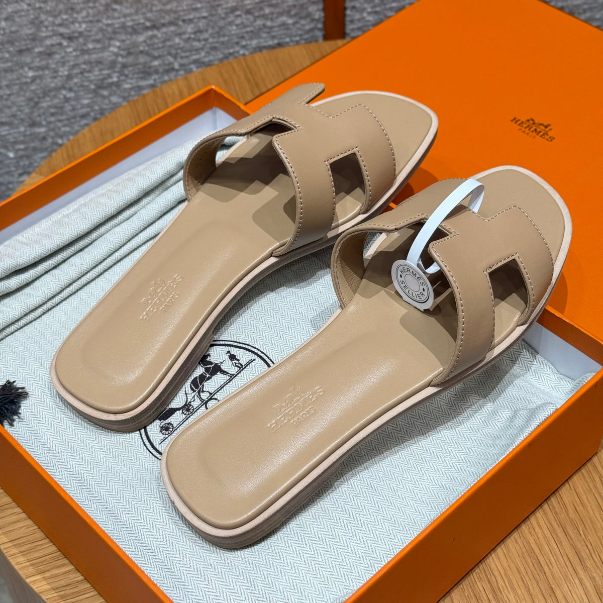 Hermès Oran – Couro Liso