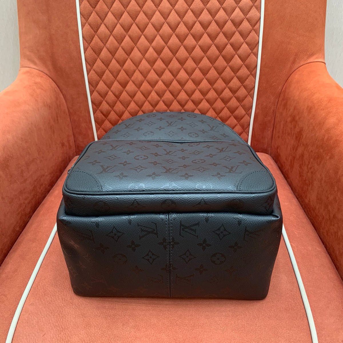 Mochila Louis Vuitton Discovery Cargo - 39 cm
