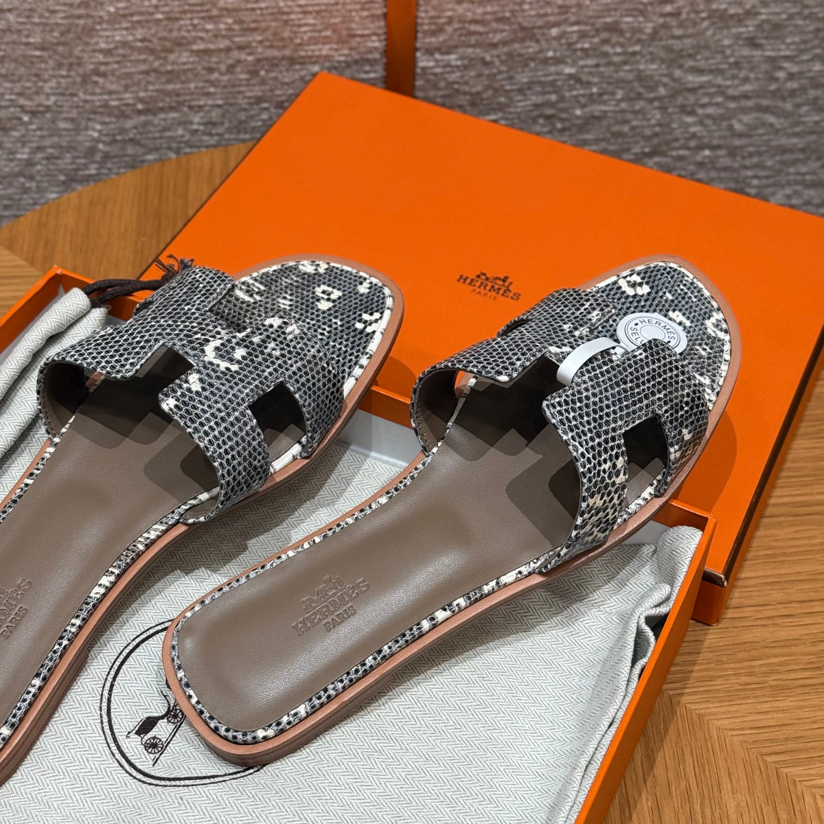 Hermès Oran – Couro Texturizado