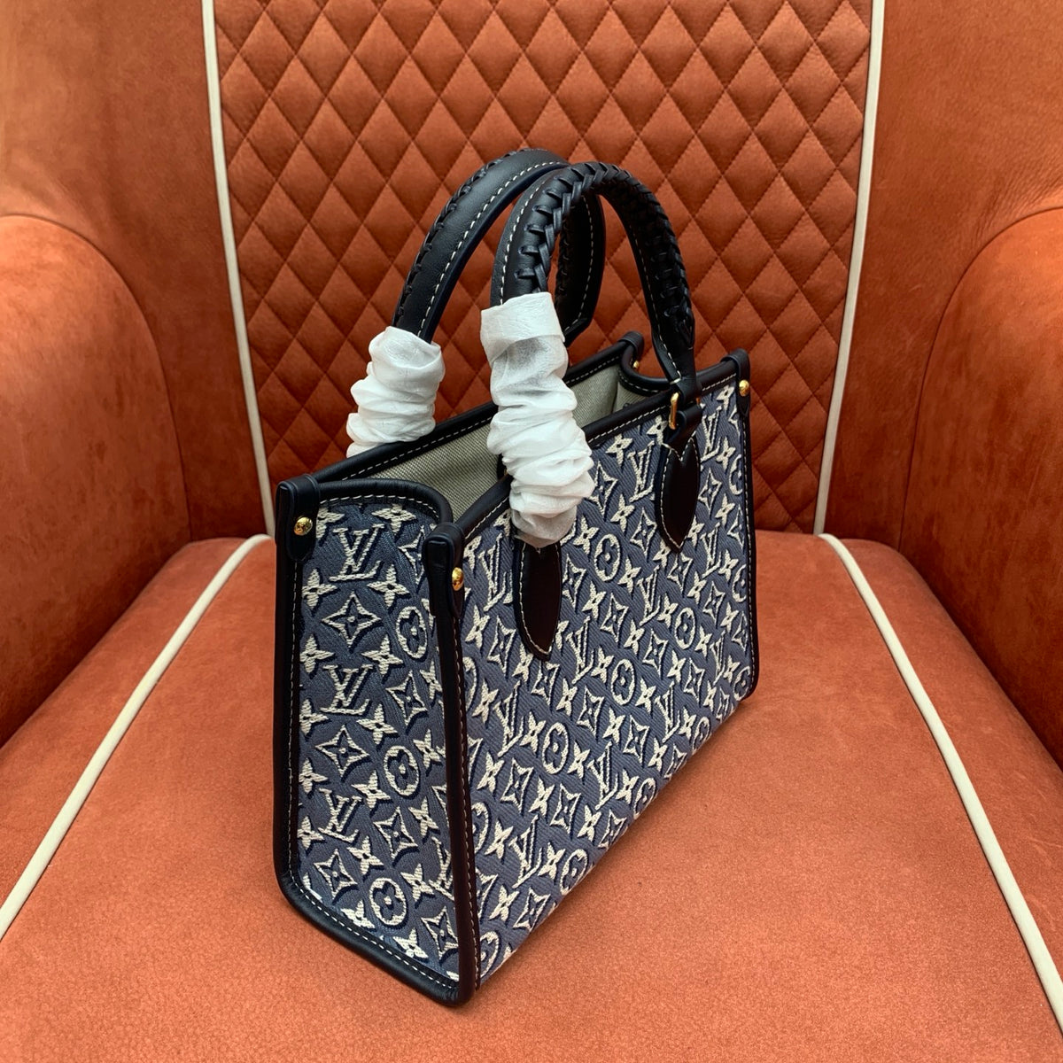 Bolsa Louis Vuitton OnTheGo - 25 cm