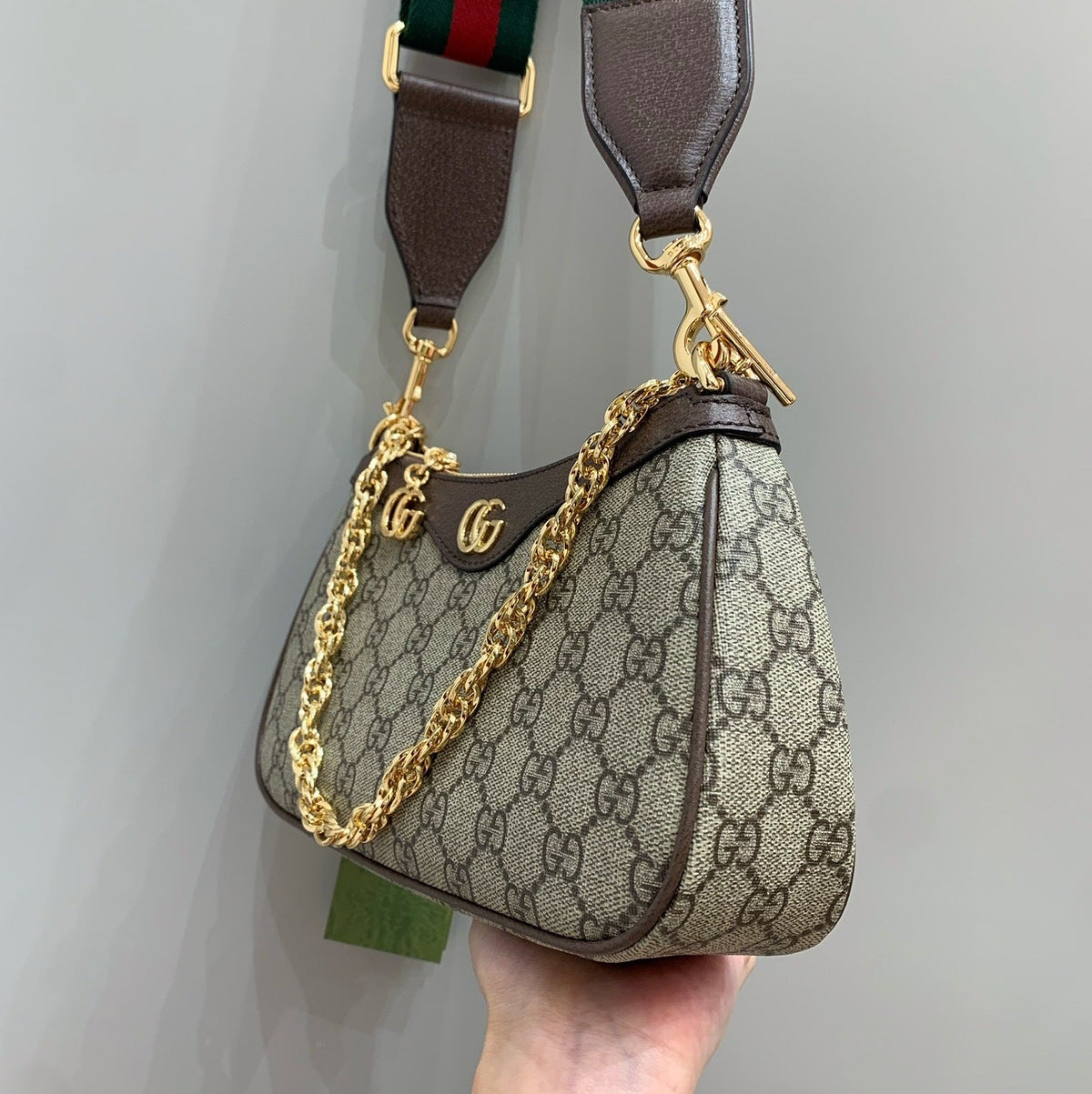 Bolsa Gucci GG Supreme com Alça Dupla - 25cm