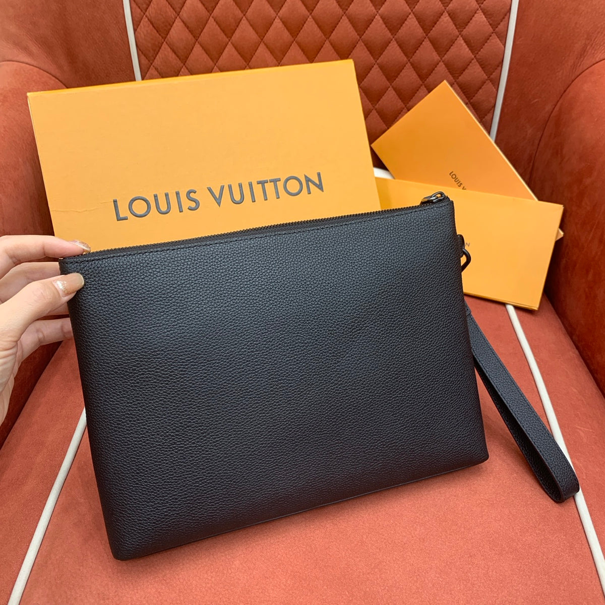 Bolsa Louis Vuitton Takeoff - 30 cm