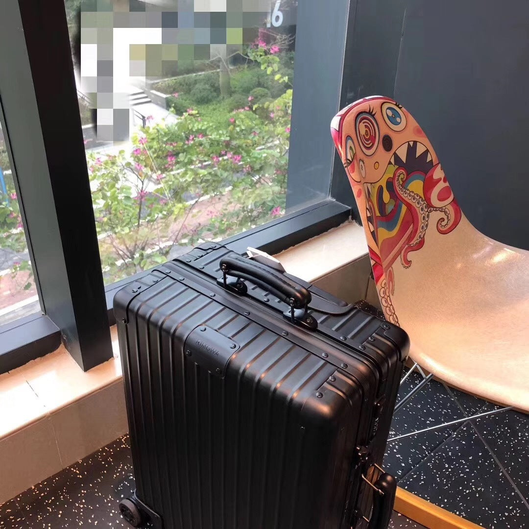 Mala Rimowa de Bordo All Black - Preto Fosco