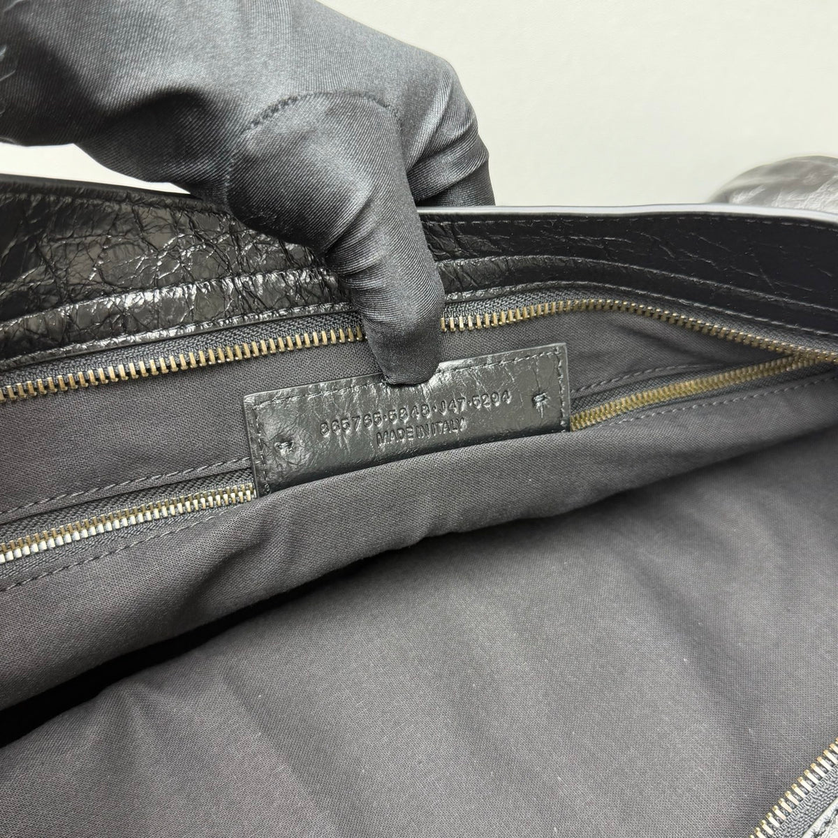 Bolsa Balenciaga Le City - Couro de Bezerro Preto - 46cm