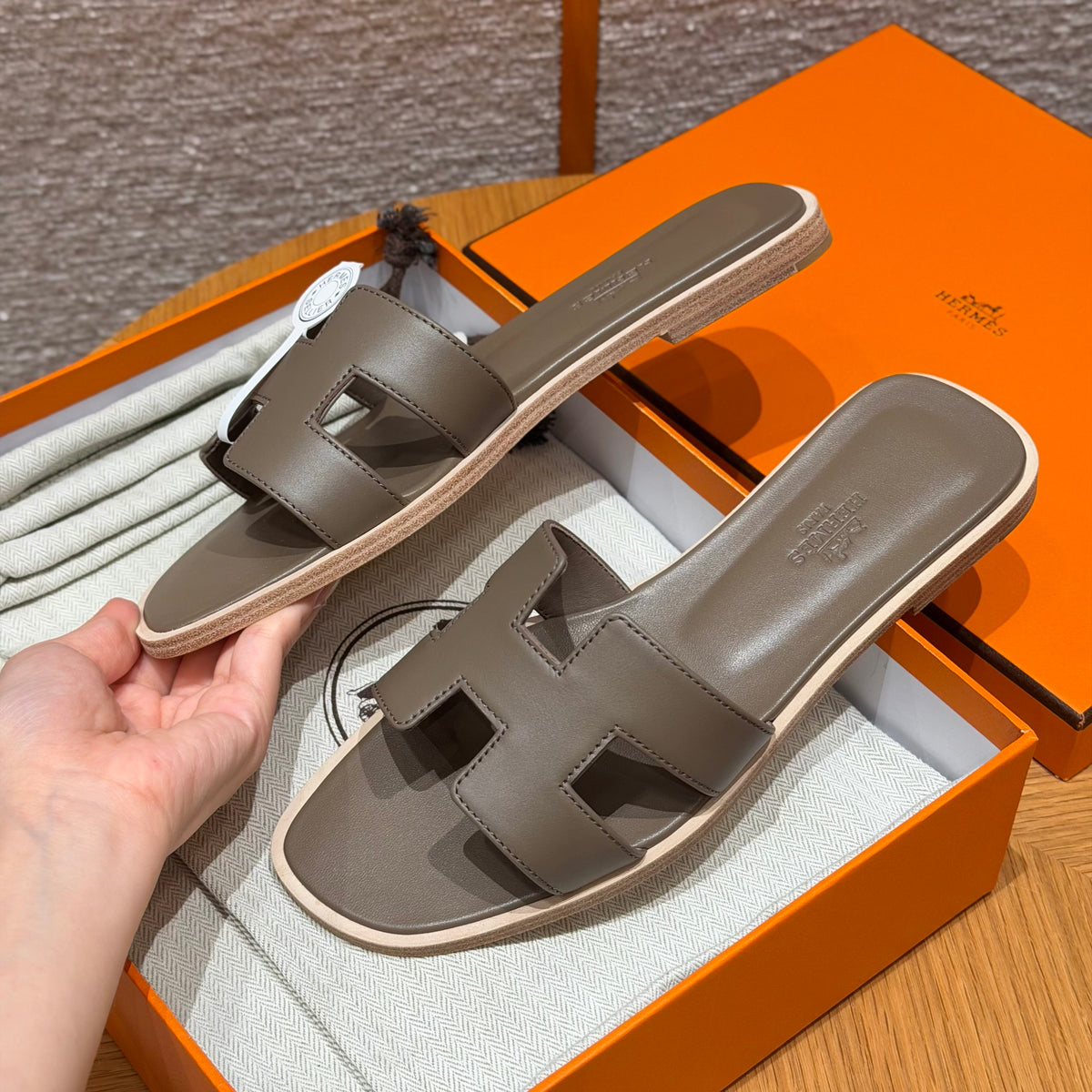 Hermès Oran – Couro Liso