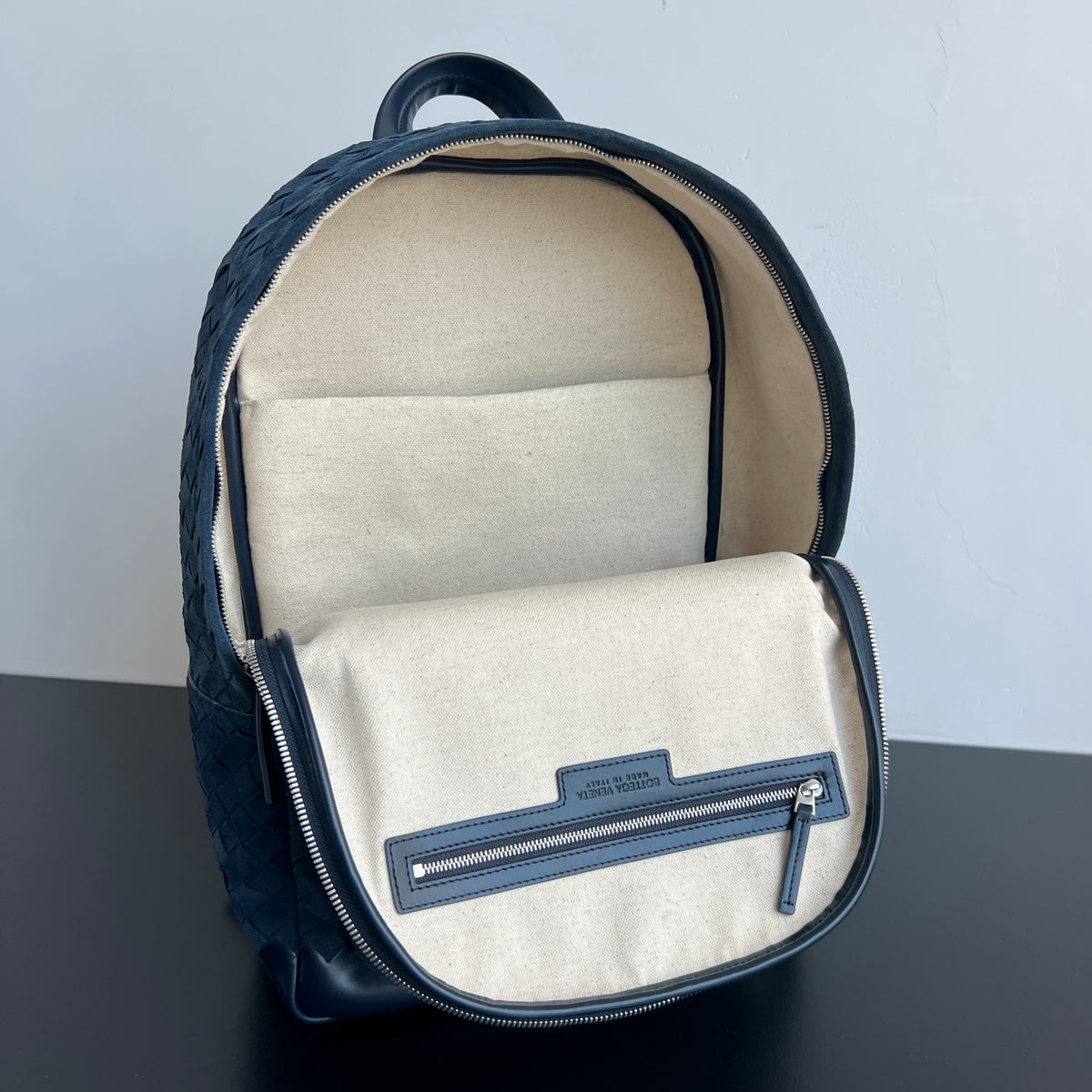 Bottega Veneta Mochila Intrecciato em Camurça e Couro - 46 cm