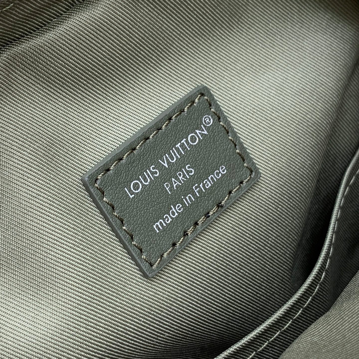Bolsa Transversal Louis Vuitton Avenue - 33cm